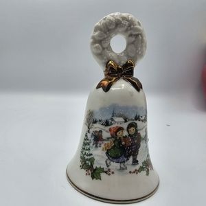 VINTAGE AVON Porcelain w/Gold trim Christmas 1986 Bell - Skating boy & girl